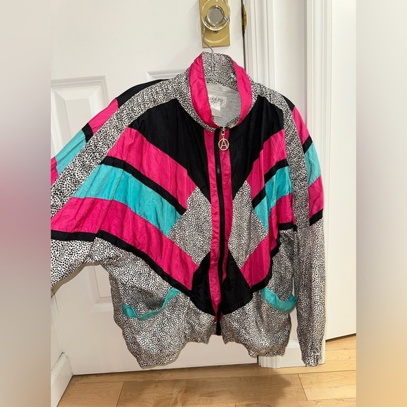 Vintage Jacket​​​ - Picture 5 of 9